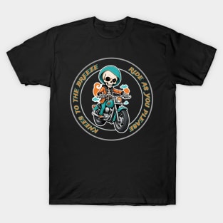 Knees to the breeze T-Shirt